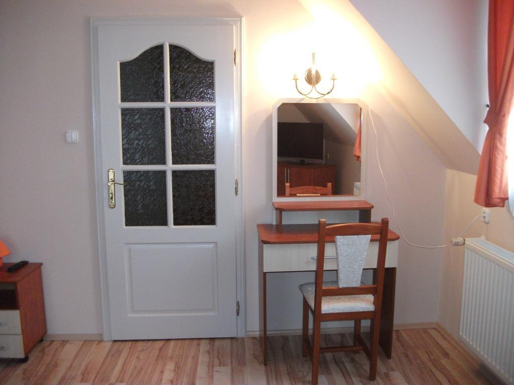 Győrújbarát Jobor Vendeghaz酒店 客房 照片